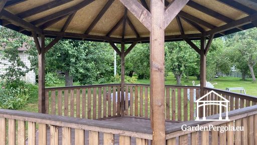 Zeshoekige Houten Tuinpaviljoen met Shingledak — Gezellig, Praktisch en Natuurlijk Elegant